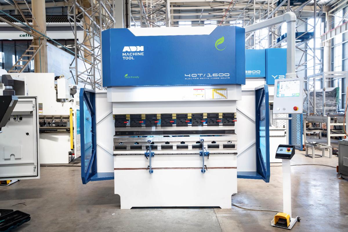 WADG Serie Elektrische Abkantpresse
