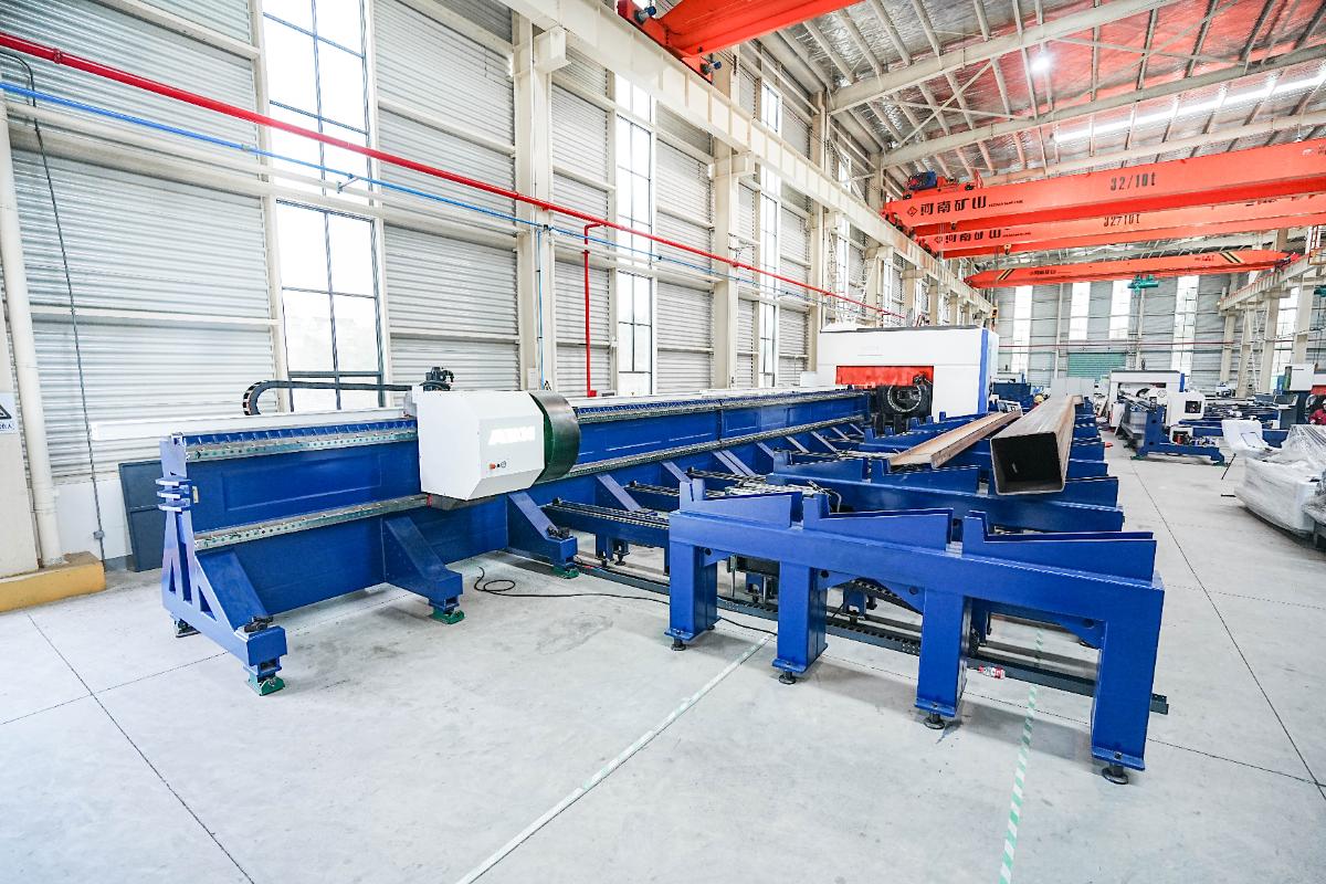 FPC Serie Rohr-Laserschneidmaschine