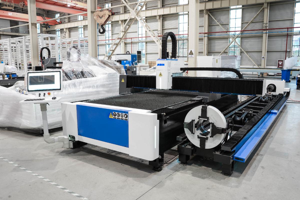 ULFT Serie Doppelnutzungs-Faserlaserschneidmaschine