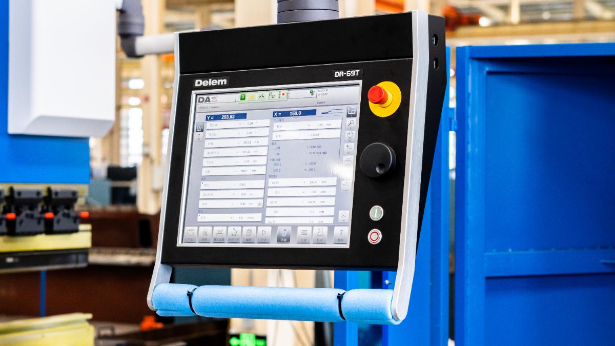 Hochpräzise CNC-Steuerungen