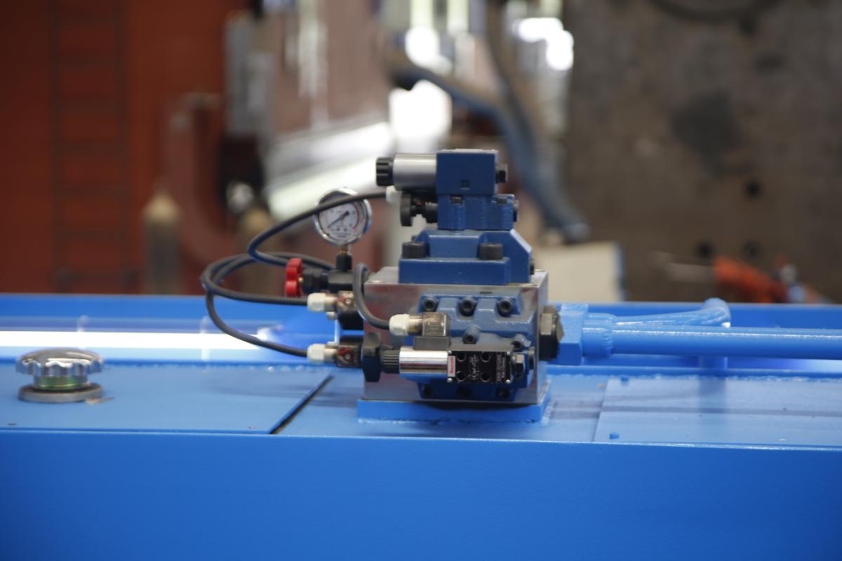 Fortschrittliches integriertes Hydrauliksystem