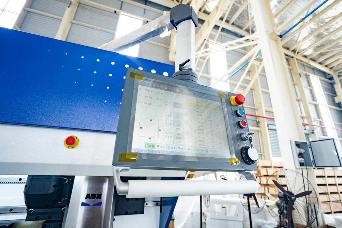 Fortschrittliches Easycat CNC-System aus Taiwan