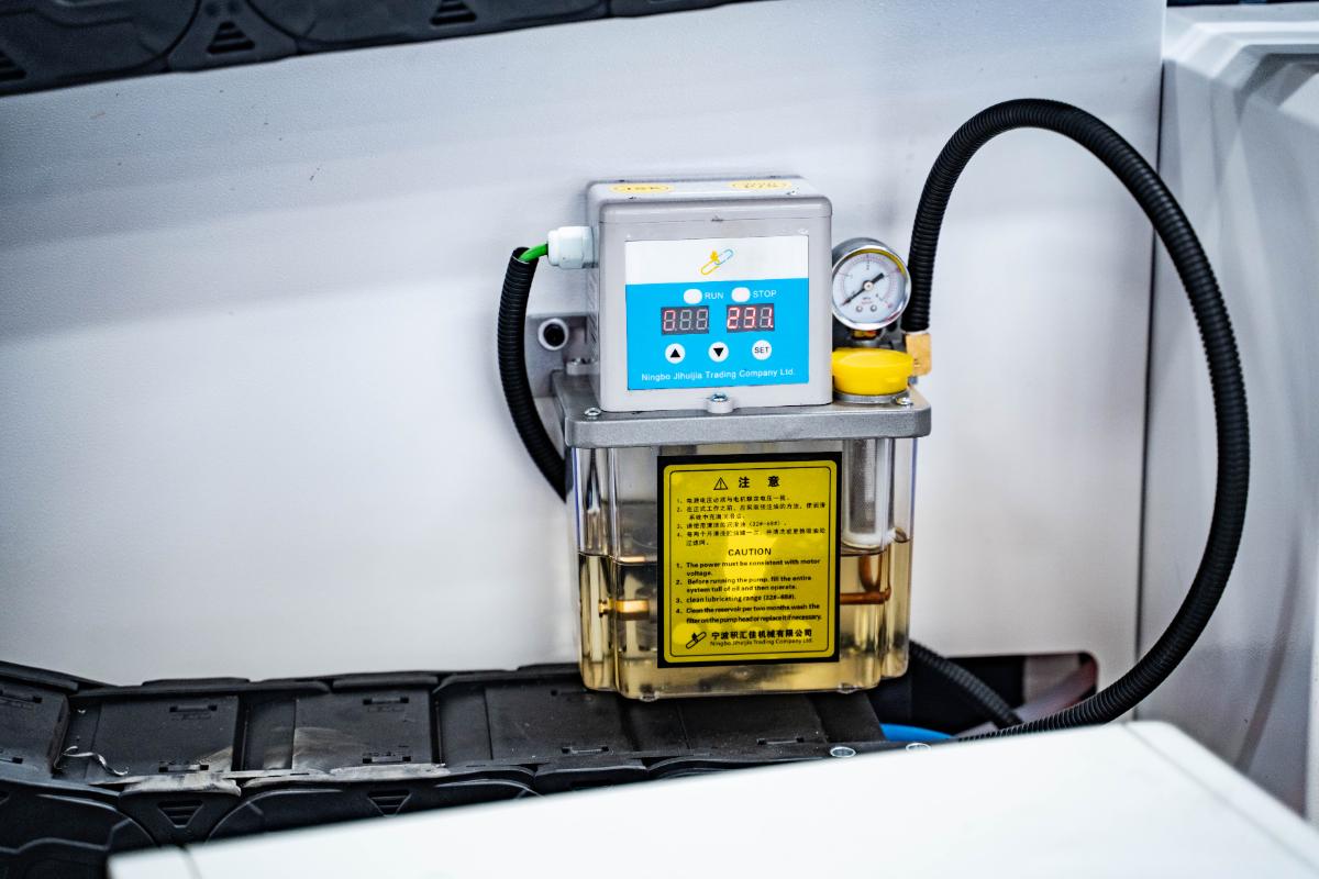 Automatische Schmier- und Kühlsysteme