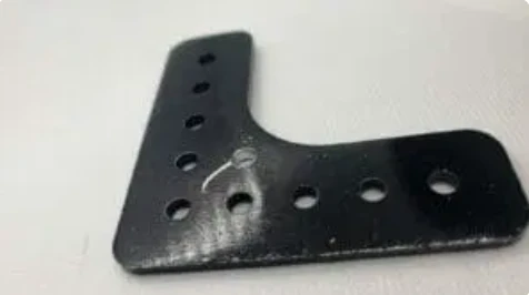 Test #2: Wie reagiert Pulverbeschichtung auf das Einbringen neuer Geometrie?